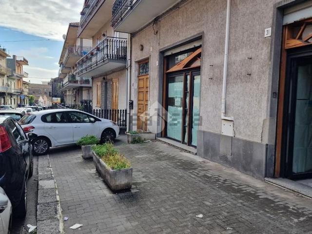 Locale in vendita di 193 m² in Via Nocilla, 31