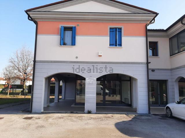 Locale in vendita di 195 m²