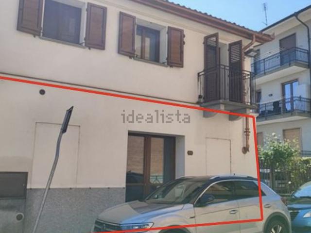 Locale in vendita di 195 m² in Via Principe Amedeo