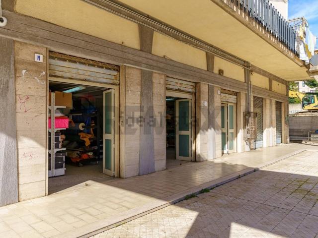 Locale in vendita di 195 m² in Via Vincenzo Giuffrida, 203