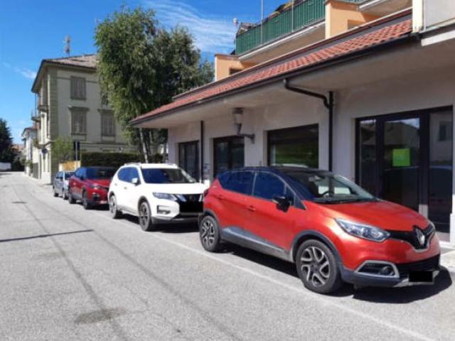 Locale in vendita di 196 m² in Via San Carlo, 22