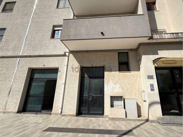Locale in vendita di 198 m² in Via Angelo Lanzellotti, 3