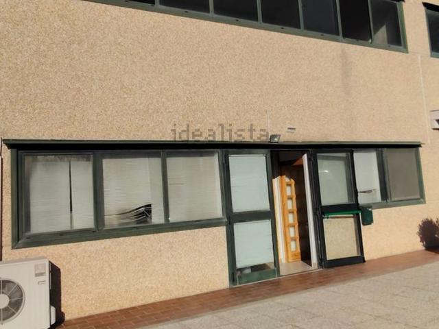 Locale in vendita di 198 m² in Via dell&apos Airone