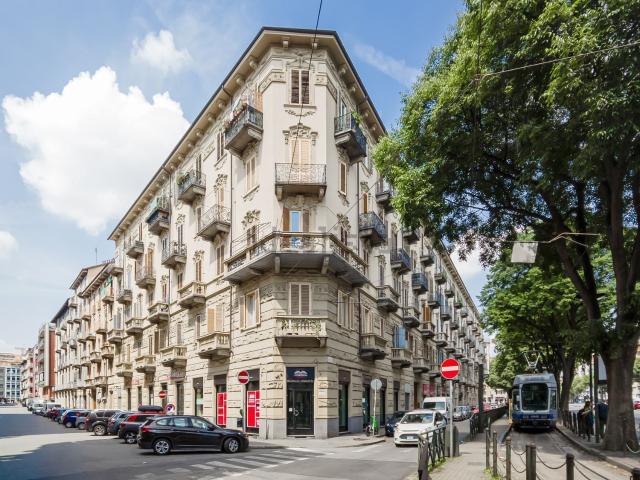 Locale in vendita di 198 m² in Corso Peschiera