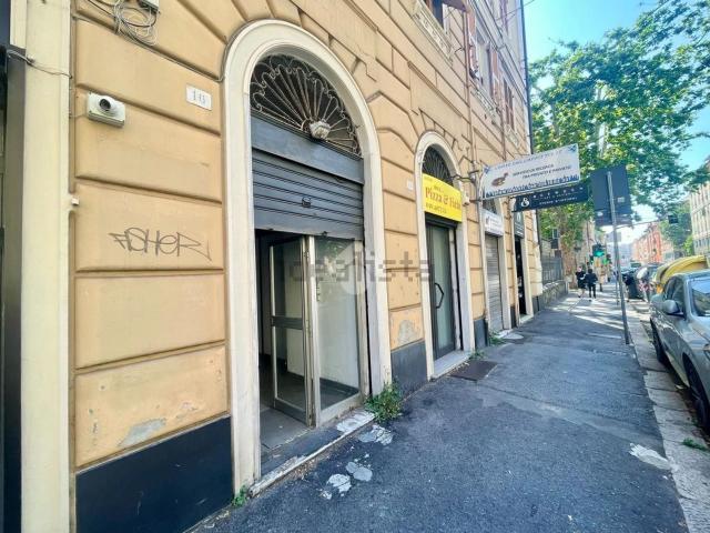 Locale in vendita di 23 m² in Via Carlo Barabino, 16