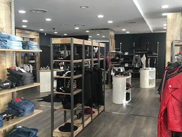 Locale in vendita di 23 m²