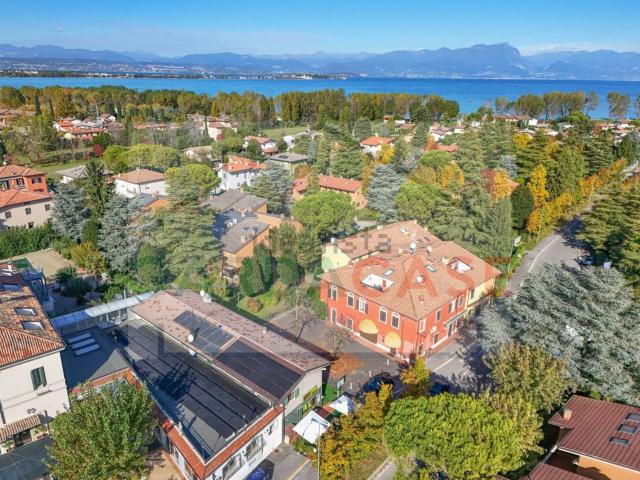 Locale in vendita di 200 m²