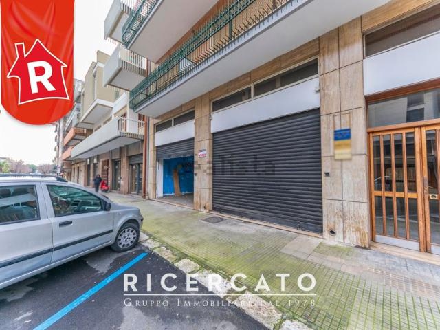 Locale in vendita di 200 m² in Via 95° Reggimento Fanteria, 104