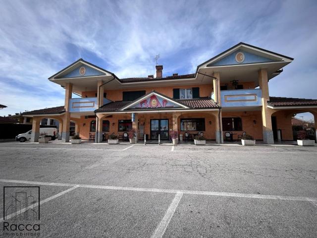 Locale in vendita di 200 m² in Via Cuneo