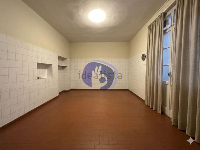 Locale in vendita di 200 m² in Via Giovanni Rasori