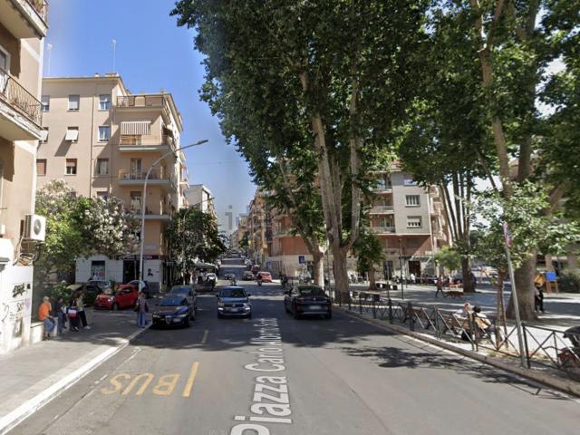 Locale in vendita di 200 m² in Via Edoardo Jenner