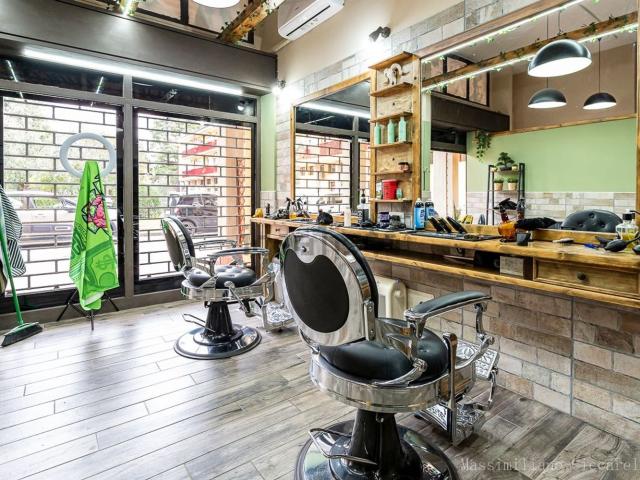 Locale in vendita di 200 m² in Via Innocenzo XII, 14