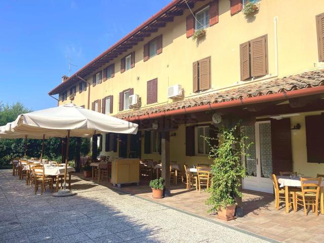 Locale in vendita di 200 m² in Via Monfalcone, 13