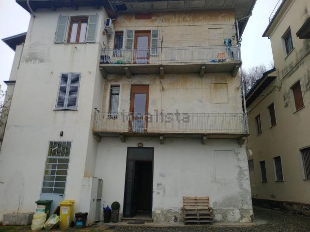 Locale in vendita di 200 m² in Via Santuario d&apos Oropa, 129