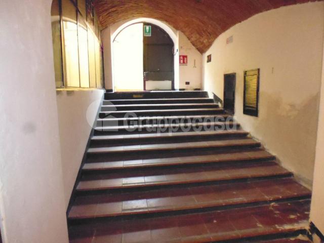 Locale in vendita di 200 m² in Via Ruggero di Lauria, 9