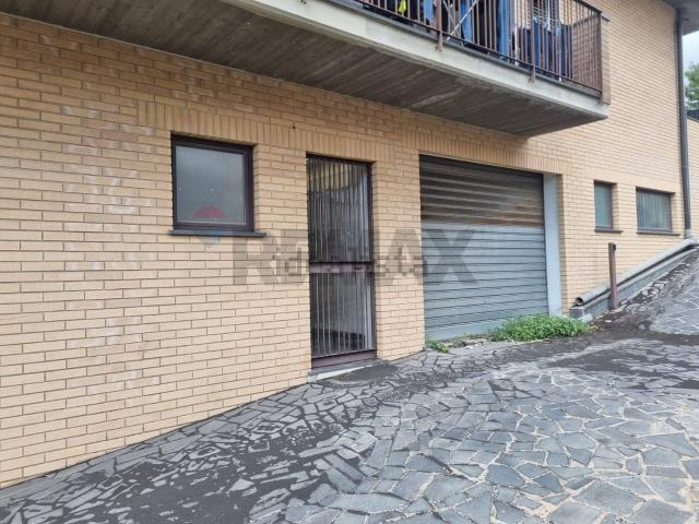 Locale in vendita di 200 m² in Via Vincenzo Muccioli, 29