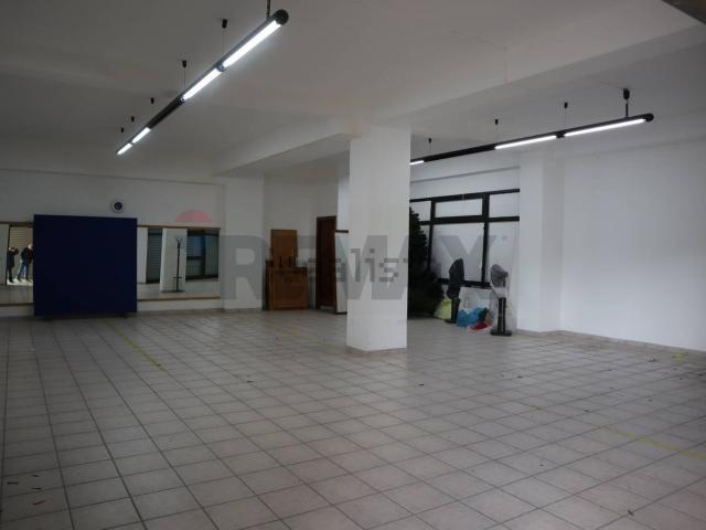 Locale in vendita di 200 m² in Corso Vittorio Veneto