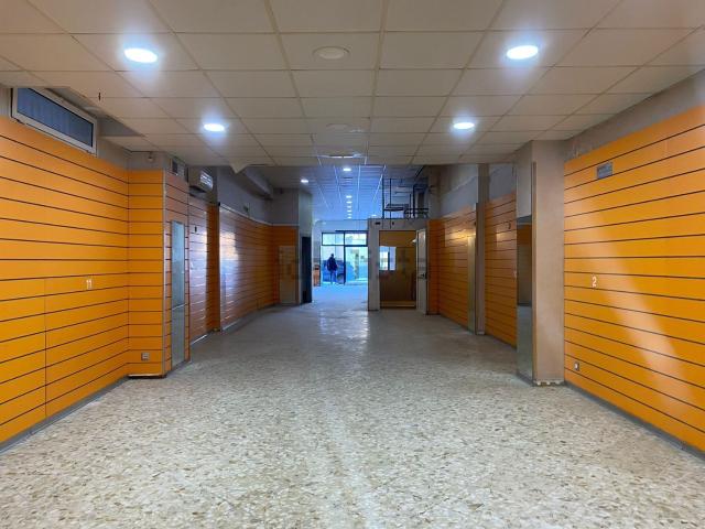Locale in vendita di 200 m² in Corso Benedetto Croce