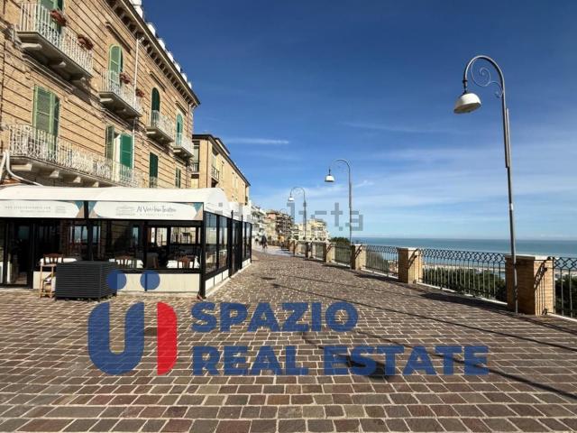 Locale in vendita di 200 m² in Corso Garibaldi, 37