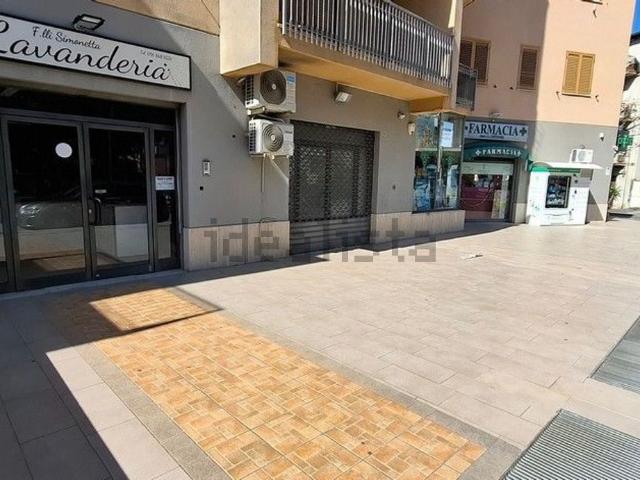 Locale in vendita di 200 m² in Corso Italia