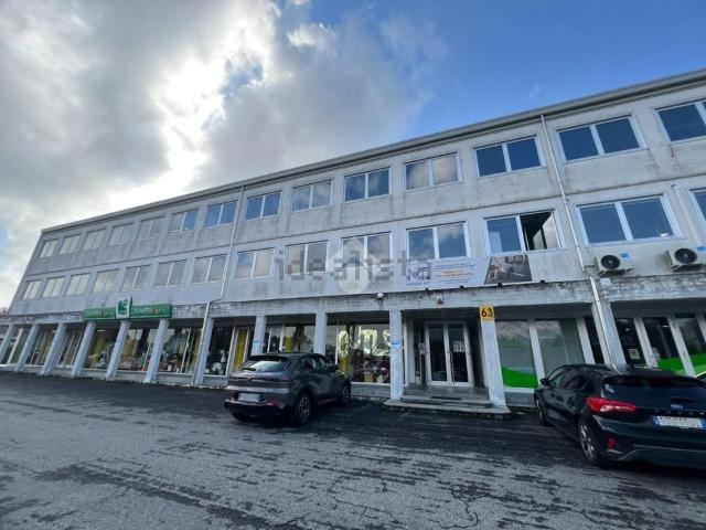 Locale in vendita di 200 m² in Corso Moncenisio, 63