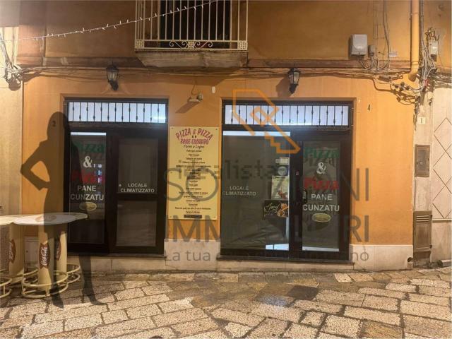 Locale in vendita di 200 m² in Piazza Notai
