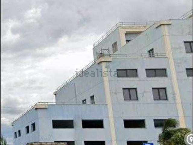Locale in vendita di 203 m² in Via Talete