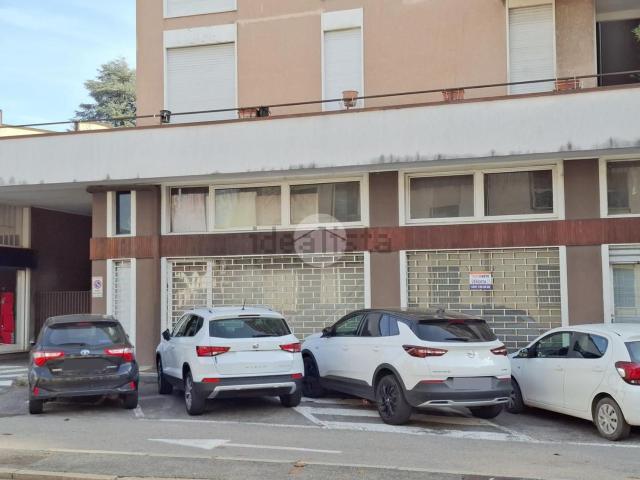 Locale in vendita di 204 m² in Via A. Pegoraro, 18