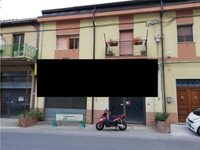 Locale in vendita di 204 m² in Via Vittorio Emanuele, 92