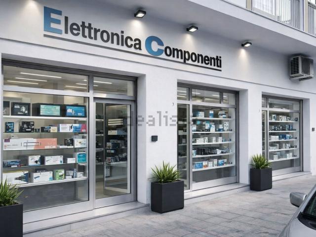 Locale in vendita di 205 m² in Viale Porta Pia
