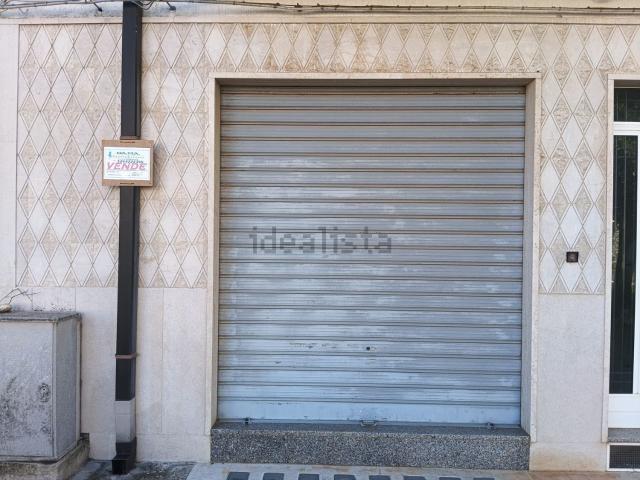Locale in vendita di 208 m² in Piazzale Madonna del Rosario