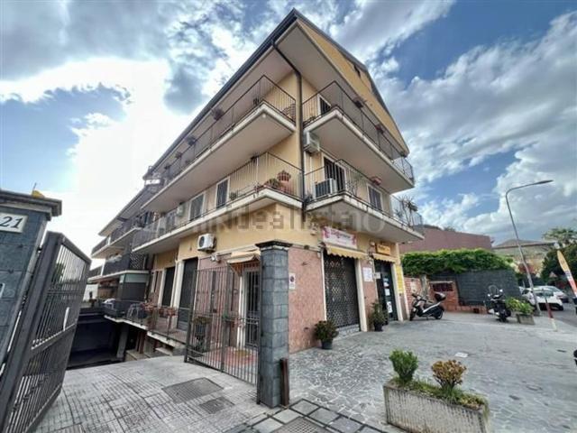 Locale in vendita di 209 m² in Via Etnea