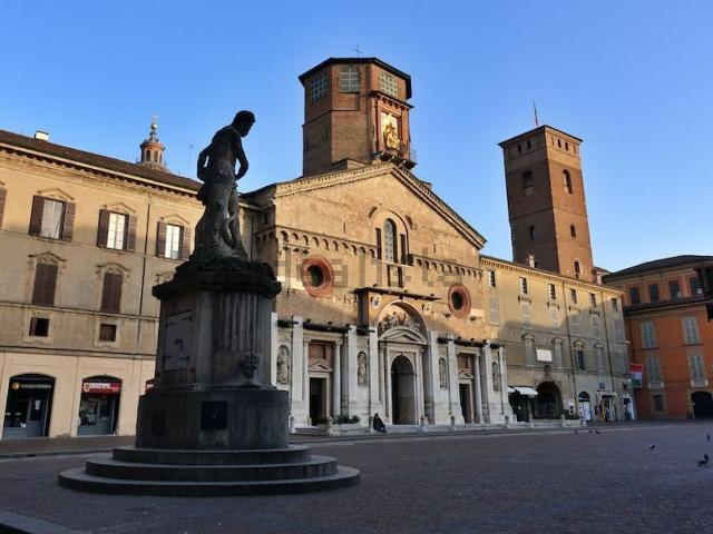 Locale in vendita di 20 m² in Piazza Camillo Prampolini