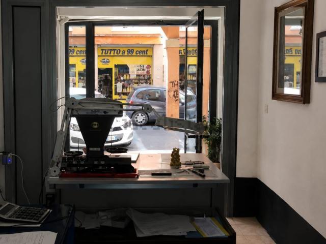 Locale in vendita di 20 m² in Via Augusto Righi