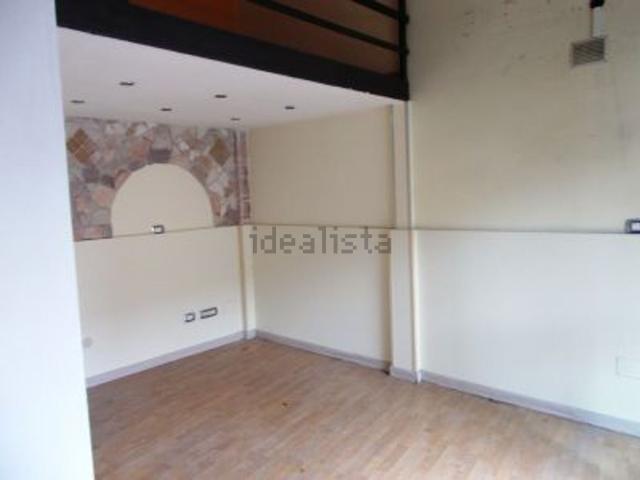 Locale in vendita di 20 m² in Via Caronda