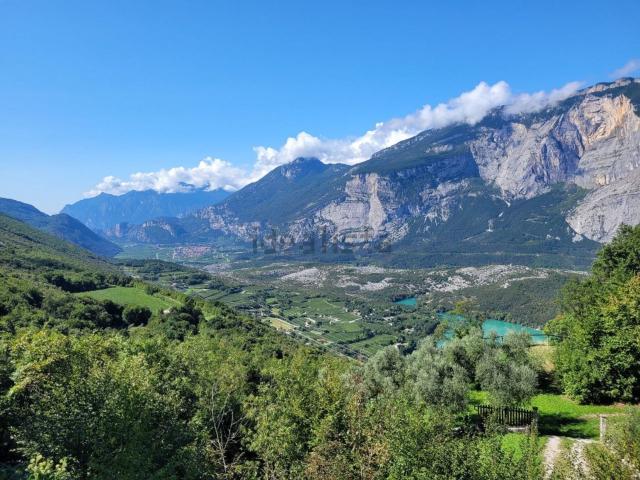 Locale in vendita di 20 m² in Via Coste