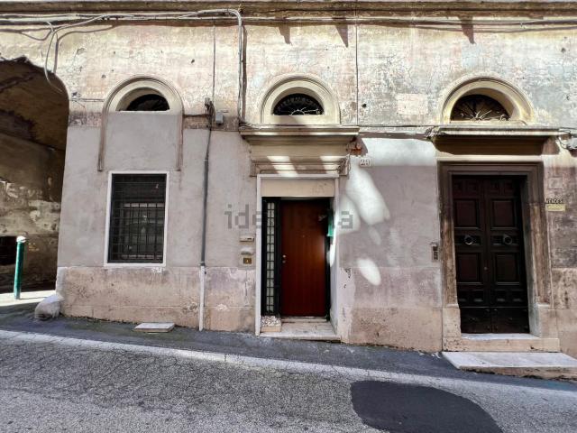 Locale in vendita di 20 m² in Via Giuseppe Calandrelli