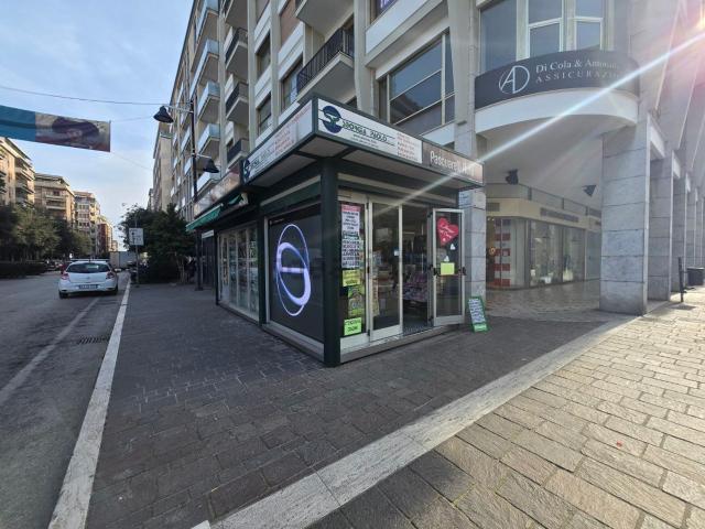 Locale in vendita di 20 m² in Via Nicola Fabrizi, 231