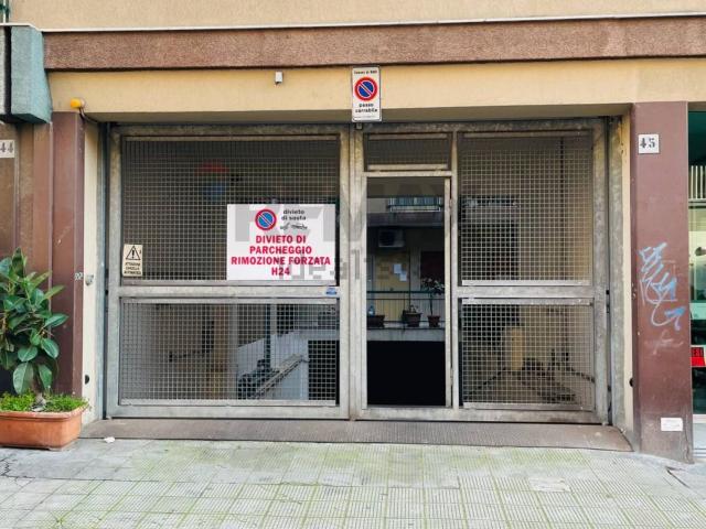 Locale in vendita di 20 m² in Via Quarto, 45