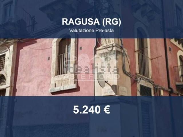 Locale in vendita di 20 m² in Via Sant&apos Anna, 83