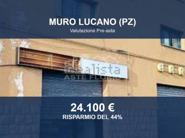 Locale in vendita di 210 m² in Via Santa Maria del Carmine