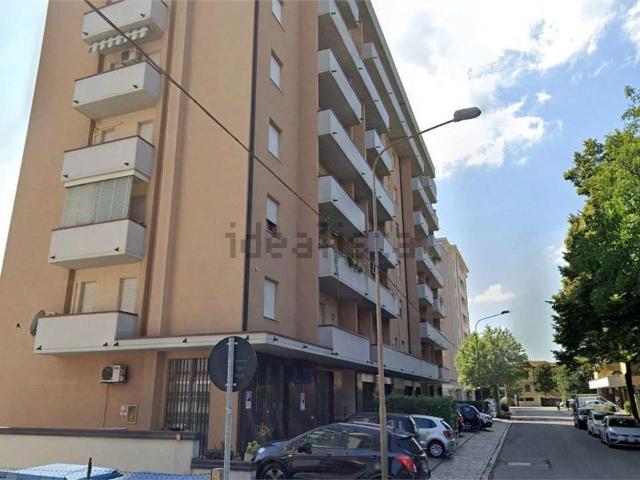 Locale in vendita di 211 m² in Via Giovanni Cimabue, 14