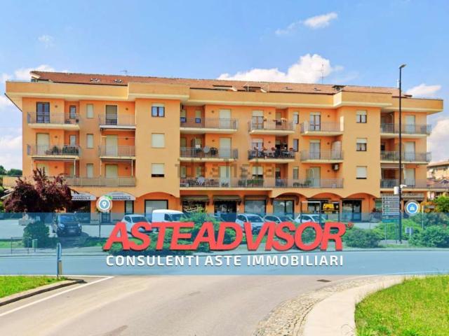 Locale in vendita di 212 m² in Viale Italia, 71