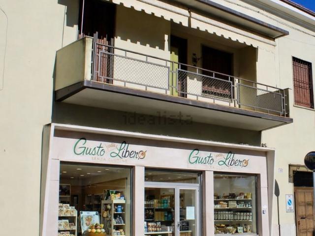 Locale in vendita di 213 m² in Via Dorigo Luigi, 14