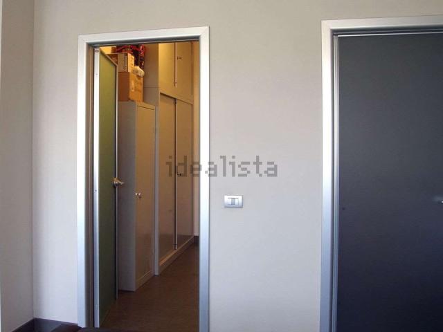 Locale in vendita di 215 m²