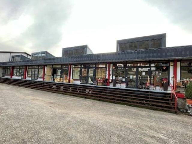 Locale in vendita di 215 m² in Via Gei, 7