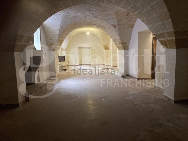 Locale in vendita di 217 m² in Vicolo Guerrieri, 22