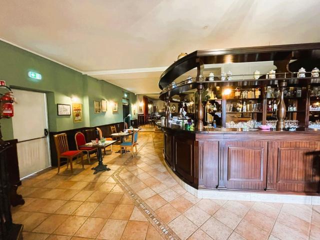 Locale in vendita di 217 m² in Contrada Villa Stanazzo