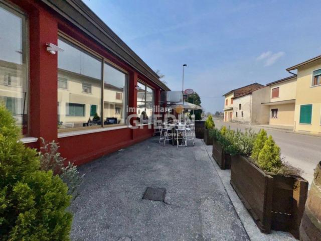 Locale in vendita di 218 m²