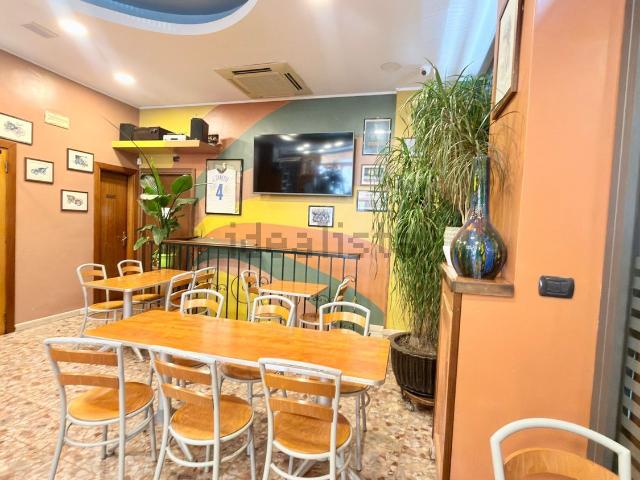 Locale in vendita di 219 m² in Via Carlo D&apos Adda, 13
